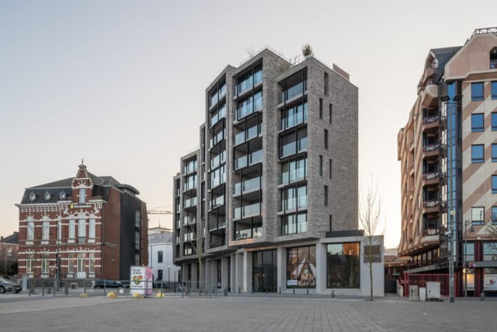 Books aan het Kolonel Dusartplein